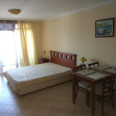 Santa Marina Holiday Village,211-40,411-42,411-43 Sozopol Exterior photo